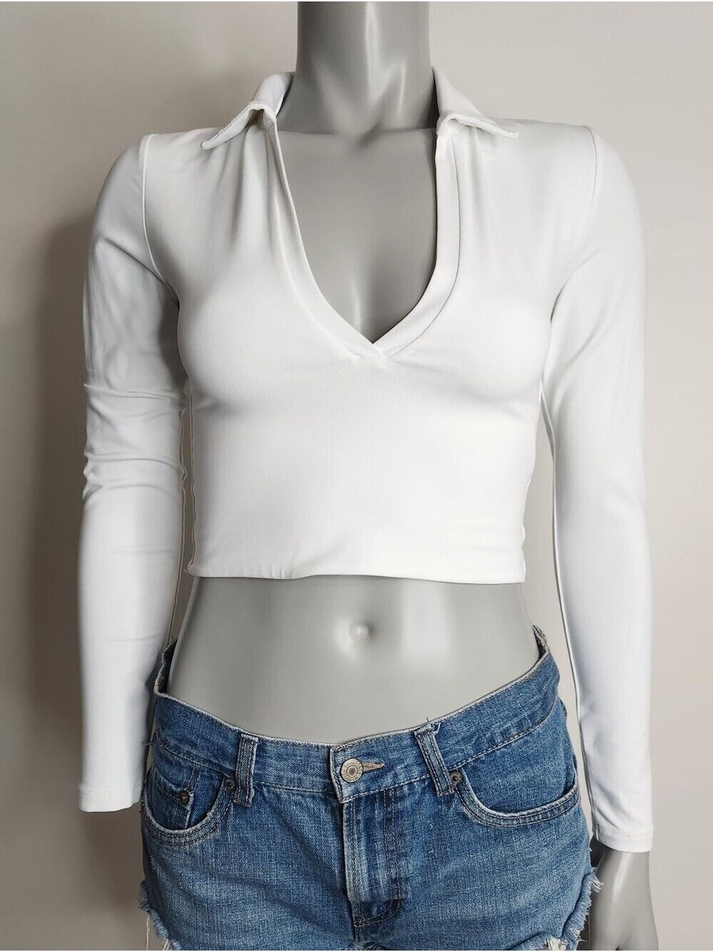 Aritzia Babaton White Contour Polo Collared Long Sleeve Crop Top Size S - Picture 2 of 14